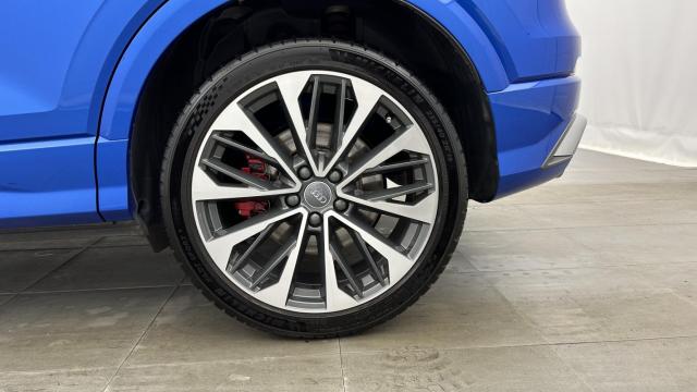 Audi Sq2 image 5