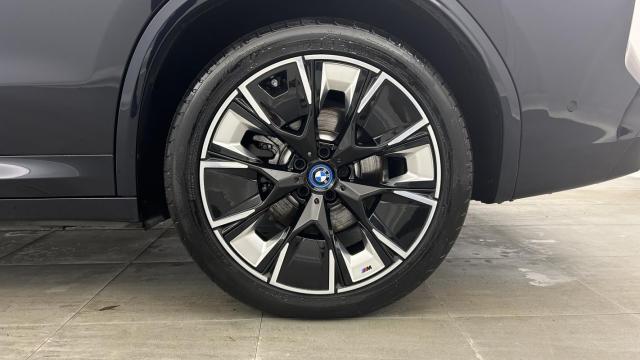 Bmw Ix3 image 1