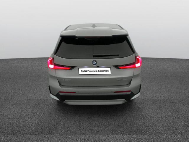 Bmw Ix1 image 9