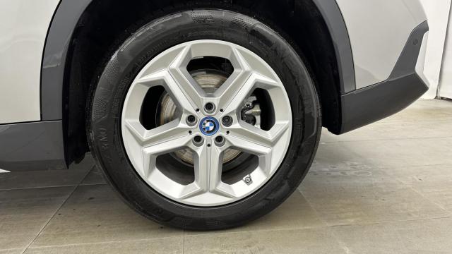 Bmw Ix1 image 4