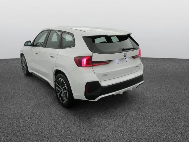 Bmw Ix1 image 9