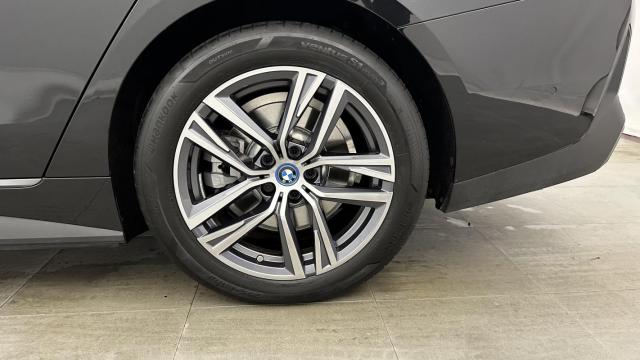 Bmw I4 image 1