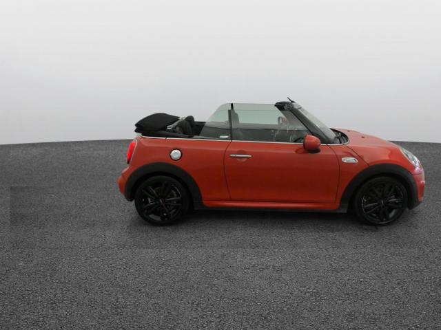 Mini Cabrio image 8