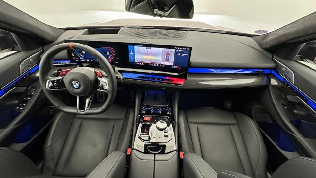 Bmw M5 image 6