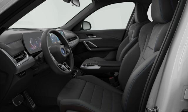 Bmw Ix1 image 2