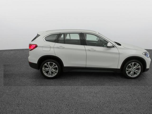 Bmw X1 image 2