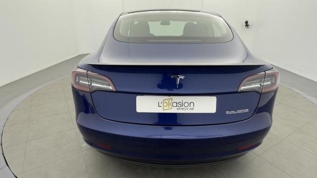 Tesla Model 3 image 2