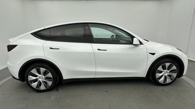 Tesla Model Y image 3