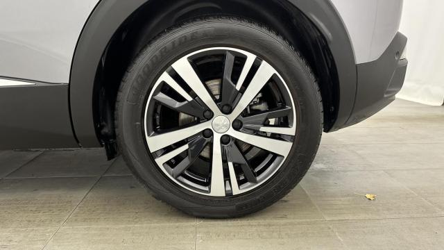 Peugeot 3008 image 1