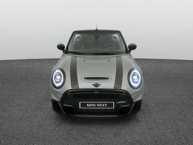 Mini Cabrio image 2