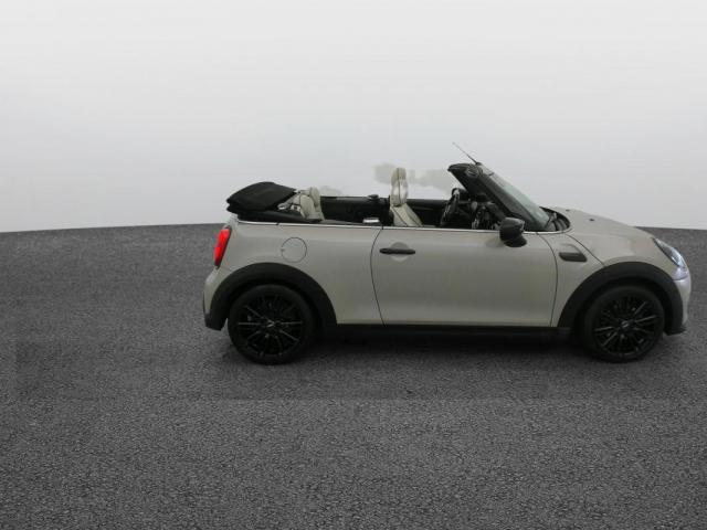 Mini Cabrio image 6