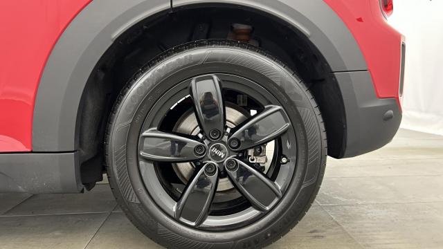 Mini Countryman image 8