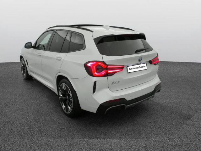Bmw Ix3 image 9