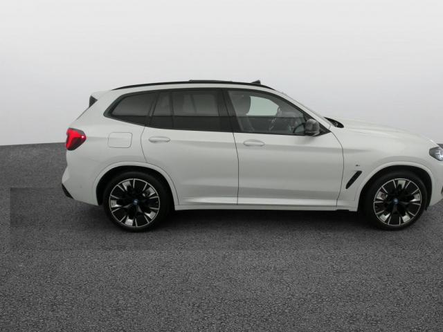 Bmw Ix3 image 8