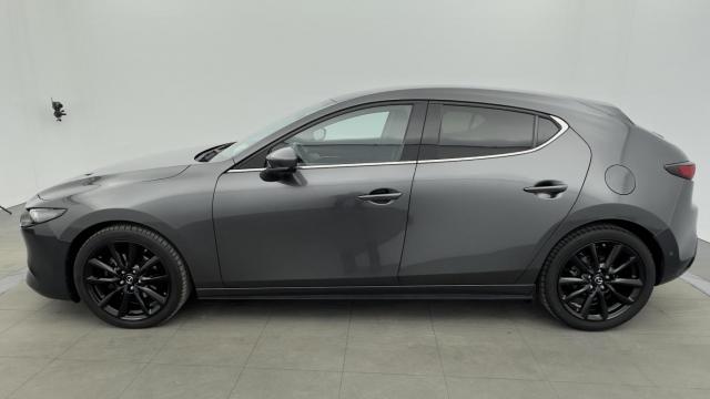 Mazda 3 image 9