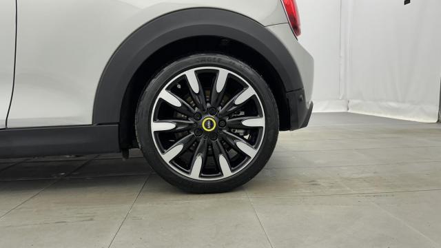 Mini 3 Portes image 3