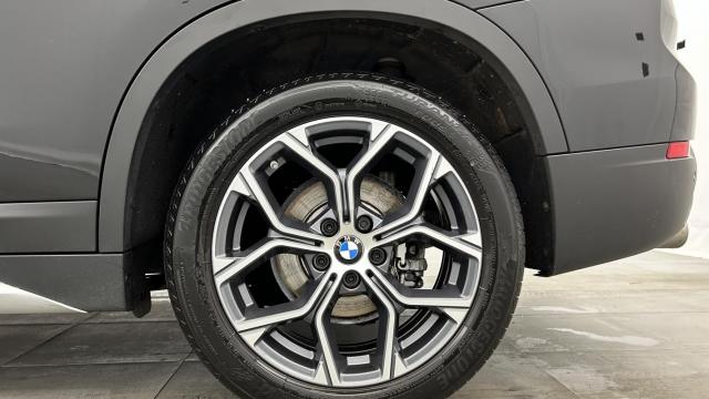 Bmw X1 image 6