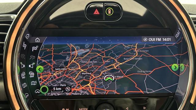 Mini Clubman image 6