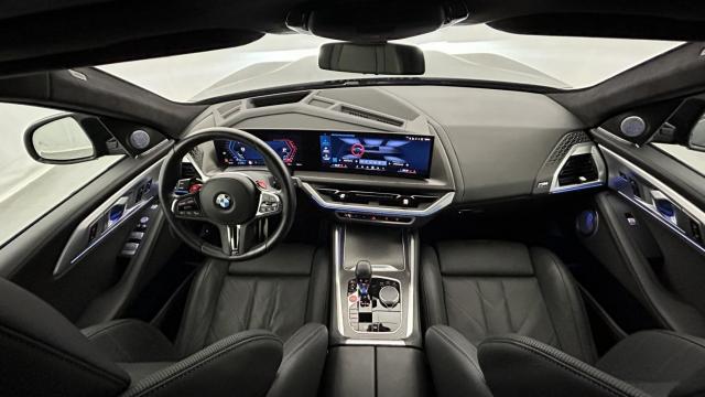 Bmw Xm image 2