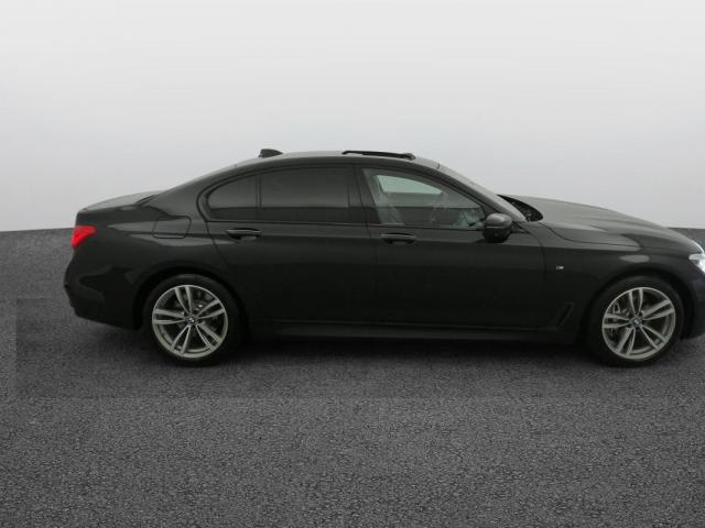 Bmw Série 7 image 9