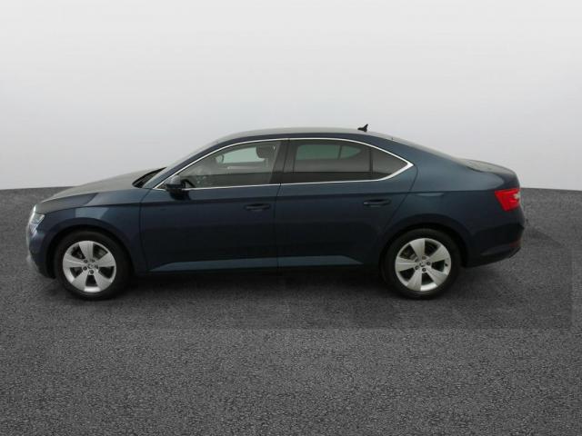 Skoda Superb image 8