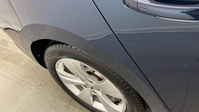 Skoda Superb image 6