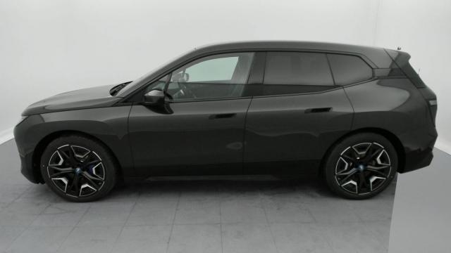 Bmw Ix image 9