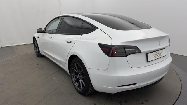 Tesla Model 3 image 8