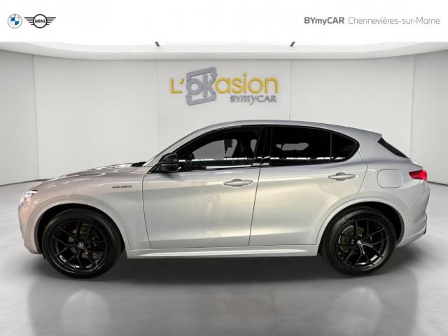 Alfa Romeo Stelvio image 7