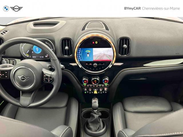 Mini Countryman image 8