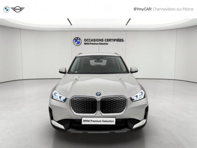 Bmw Ix1 image 4