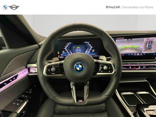 Bmw Série 7 image 9