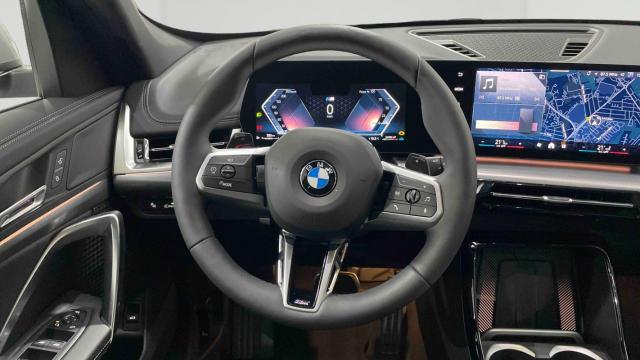 Bmw X1 image 1