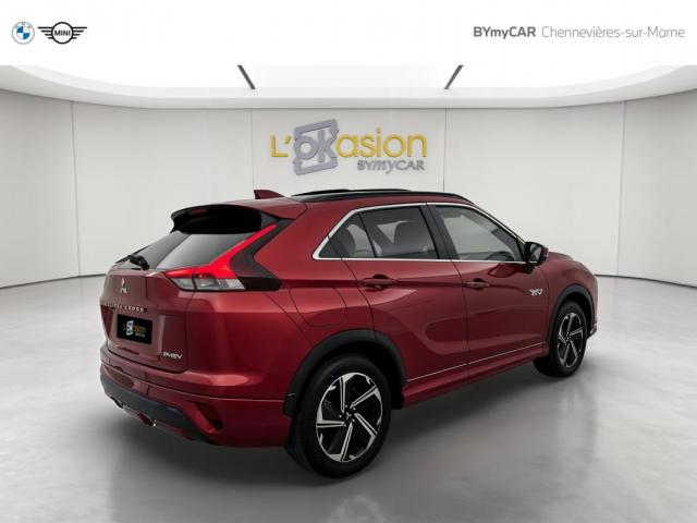 Mitsubishi Eclipse Cross image 4