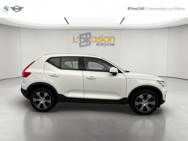 Volvo Xc40 image 2