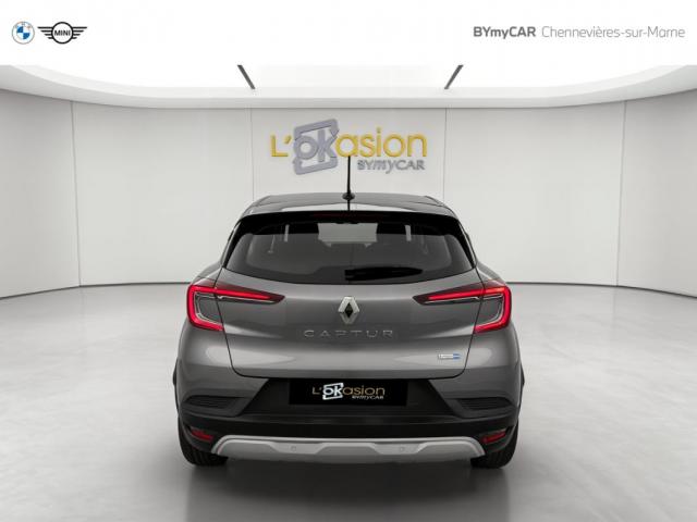 Renault Captur image 1
