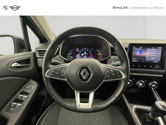 Renault Clio image 8