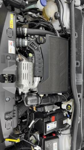 Peugeot 2008 image 8