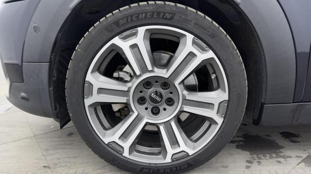 Mini Countryman image 1