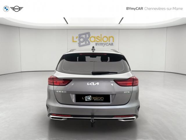 Kia Cee'D_sw image 6