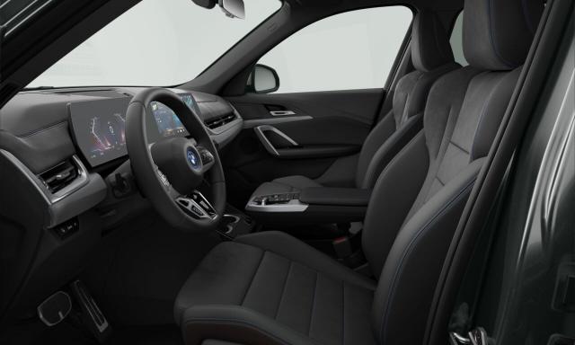 Bmw Ix1 image 9