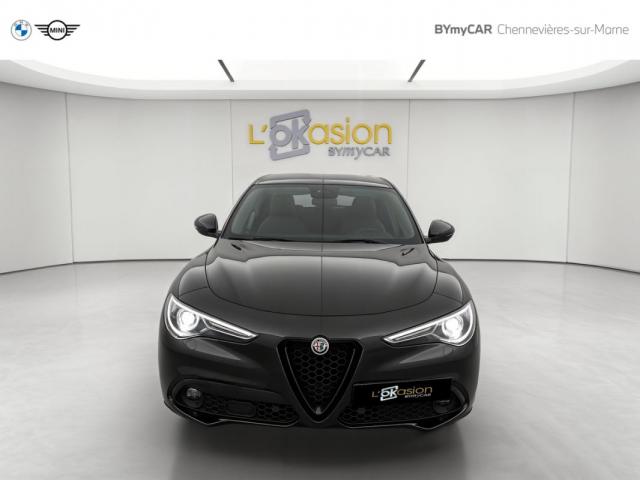 Alfa Romeo Stelvio image 5