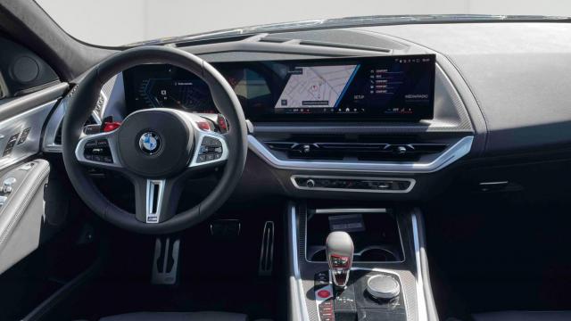 Bmw Xm image 8