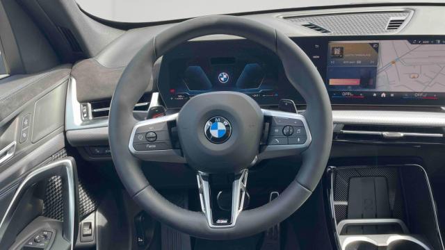 Bmw X1 image 2