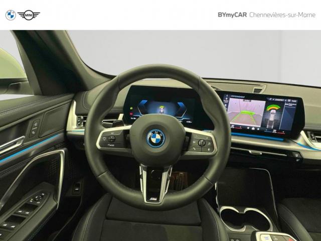 Bmw Ix1 image 8