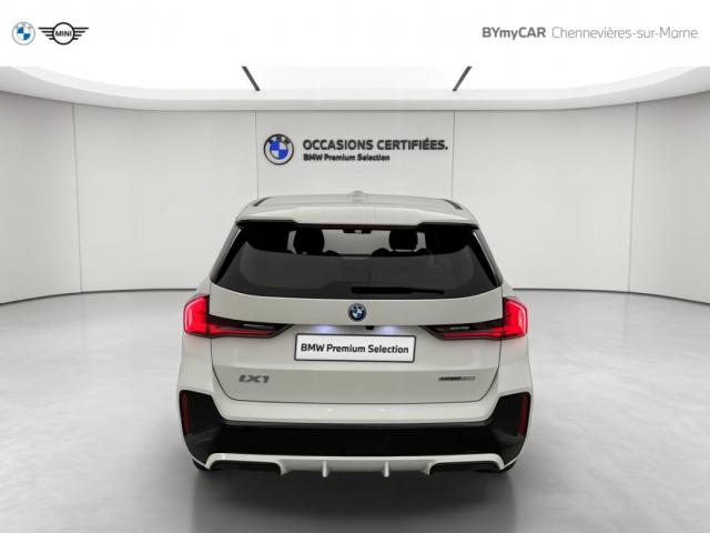Bmw Ix1 image 5