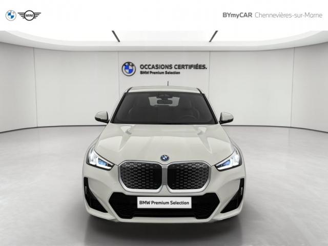 Bmw Ix1 image 4