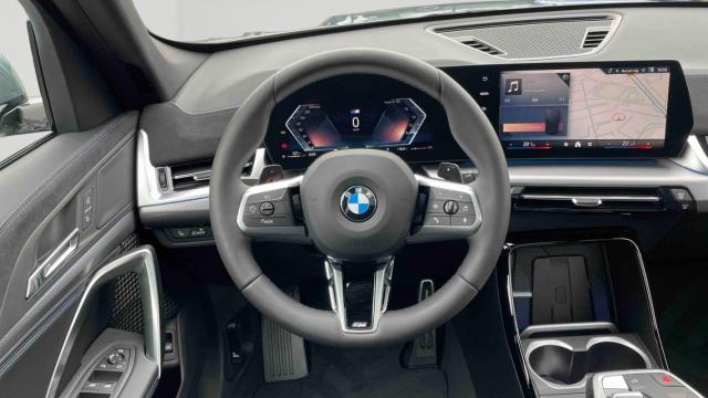 Bmw X1 image 2