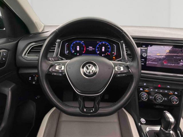 Volkswagen T-Roc image 2