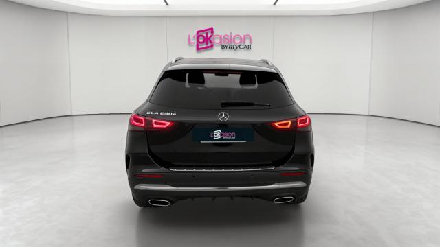 Mercedes Benz Gla image 6
